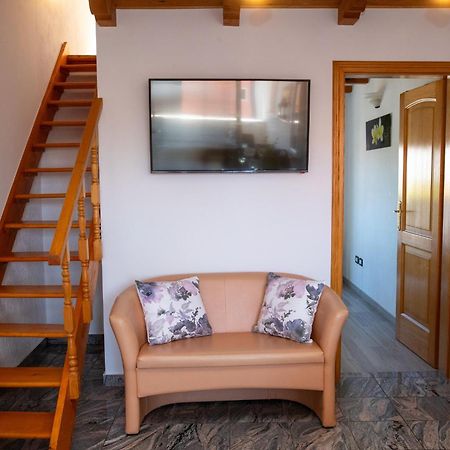 Guesthouse Mila Ровин Стая снимка